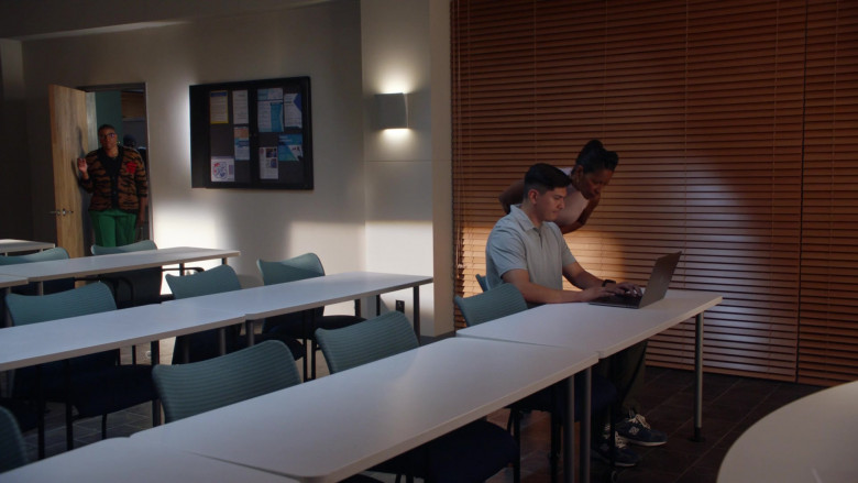 New Balance Shoes and Apple MacBook Laptop in 9-1-1 S06E04 Animal Instincts (2022)