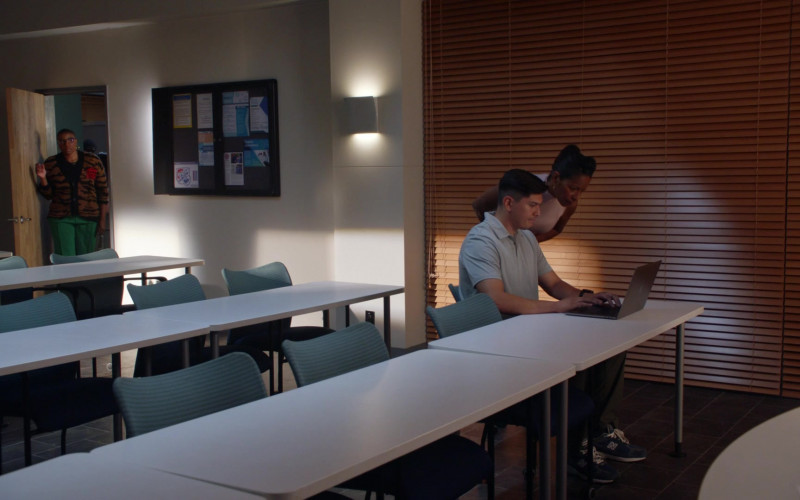 New Balance Shoes and Apple MacBook Laptop in 9-1-1 S06E04 Animal Instincts (2022)
