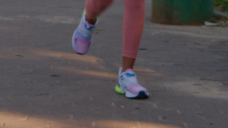 New Balance Women's Sneakers in East New York S01E04 Snapped (2022)