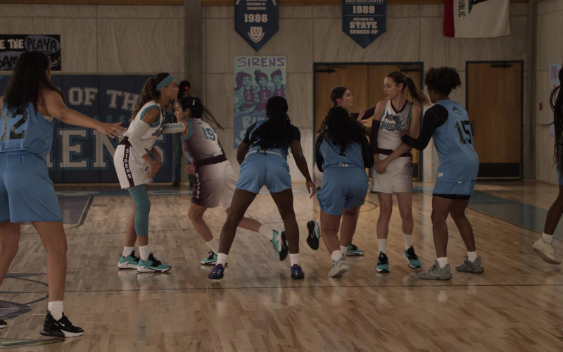 Nike Air Max 270 Sneakers in Big Shot S02E10 Moving On