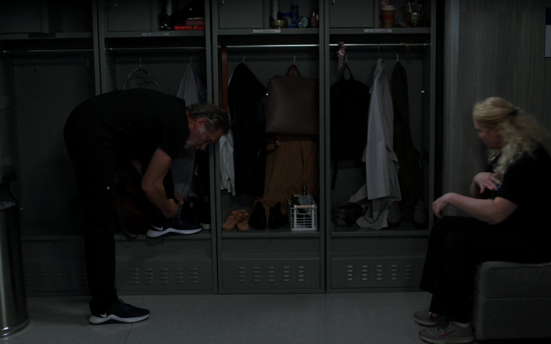 Nike Sneakers in Chicago Med S08E04 The Apple Doesn't Fall Far from the Teacher (2022)