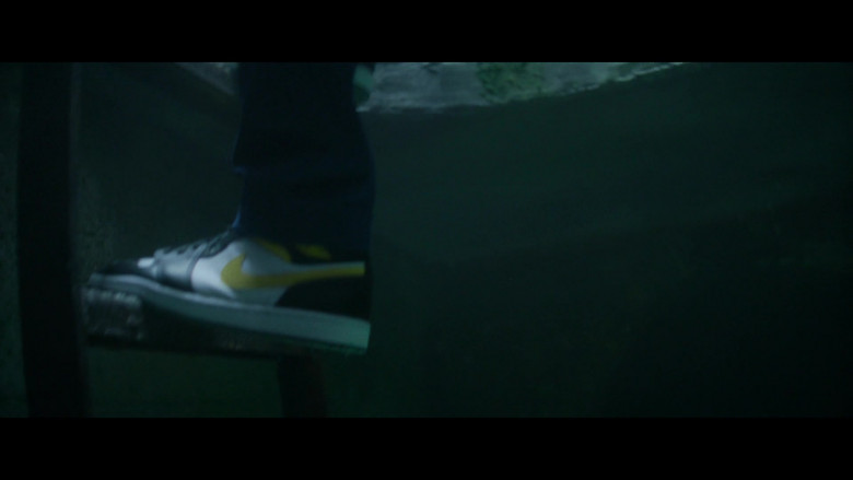 Nike Sneakers in Let the Right One In S01E03 Broken Glass (2)