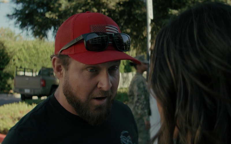 Oakley Men’s Sunglasses of A.J. Buckley as Sonny Quinn in SEAL Team S06E06 Watch Your 6 (2022)