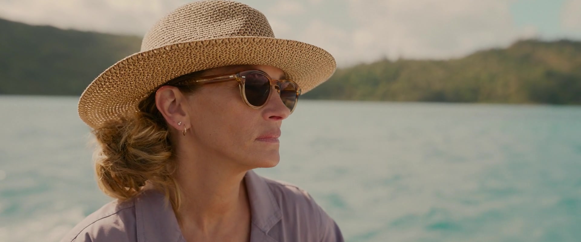 Oliver Peoples Women's Sunglasses Of Julia Roberts As Georgia Cotton In  Ticket To Paradise (2022)