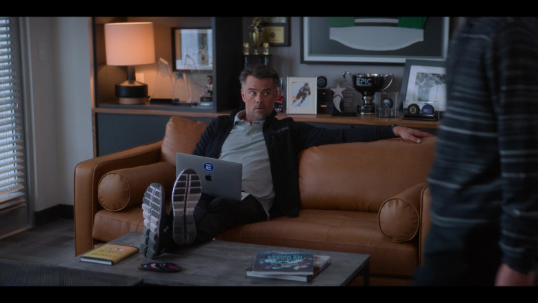 On Shoes and Apple MacBook Laptop of Josh Duhamel as Colin Cole in The Mighty Ducks Game Changers S02E03 Coach Classic (20