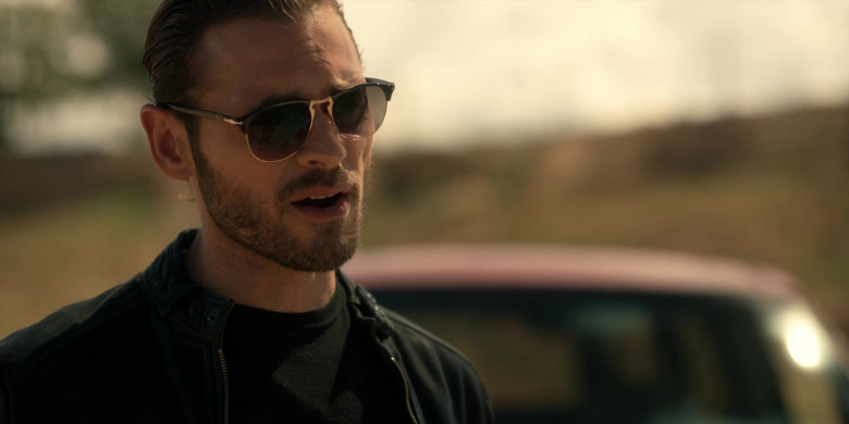 Persol Men’s Sunglasses in The Cleaning Lady S02E06 Oasis (2022)