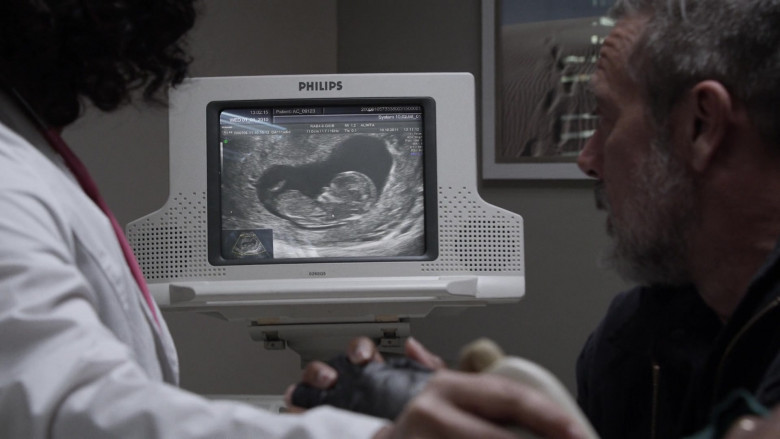 Philips Ultrasound Machine in The Walking Dead S11E18 A New Deal (1)