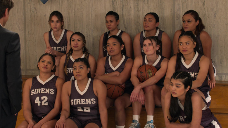 Rawlings Basketball in Big Shot S02E01 Ava Fever (3)