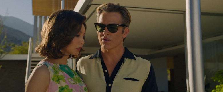 Ray-Ban Wayfarer Sunglasses of Chris Pine as Frank in Don't Worry Darling (2)