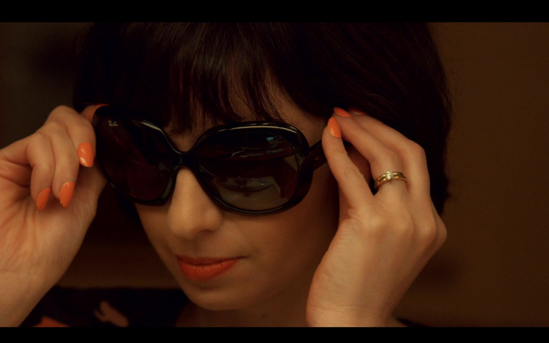 Ray-Ban Women's Oversized Sunglasses of Kate Micucci as Stacey in Guillermo del Toro's Cabinet of Curiosities (1)