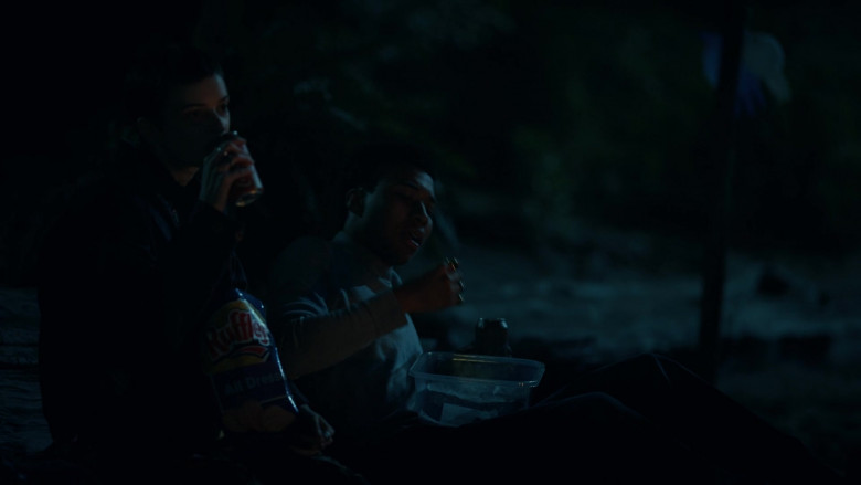Ruffles All Dressed Flavored Potato Chips in The Midnight Club S01E05 See You Later (2022)