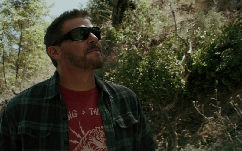 Smith Men’s Sunglasses of David Boreanaz as Jason Hayes in SEAL Team S06E06 Watch Your 6 (2022)