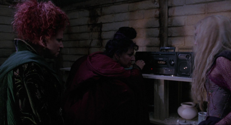 Sony Cassette Player in Hocus Pocus (1993)