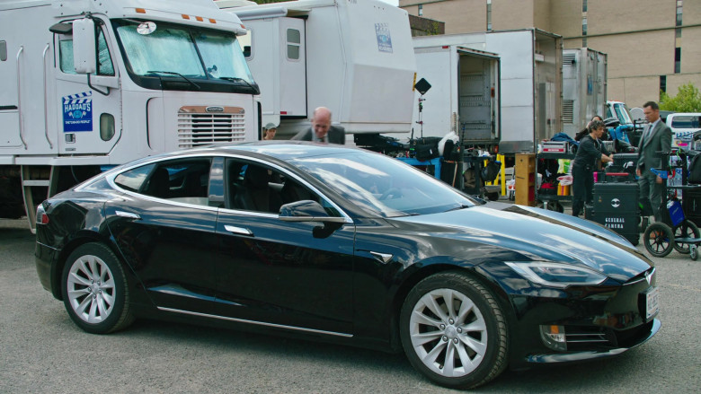 Tesla Model S Car in Law & Order S22E04 Benefit of the Doubt (1)