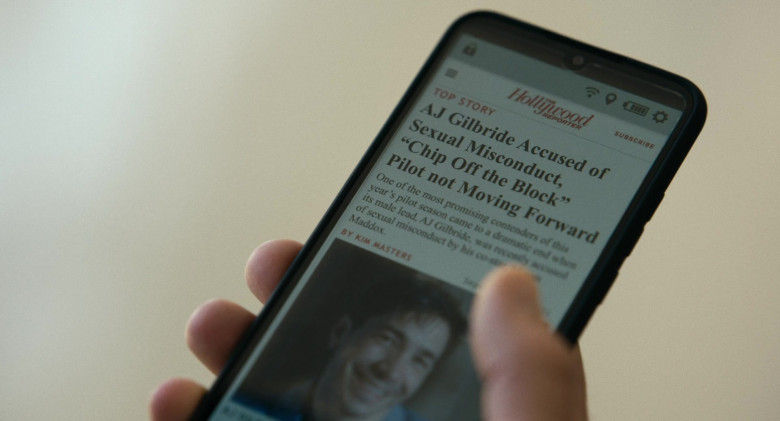 The Hollywood Reporter Website in Barbarian (2022)