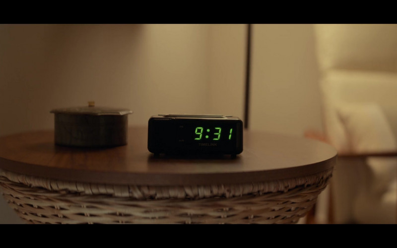 Timelink Alarm Clock in From Scratch S01E06 Heirlooms (2022)