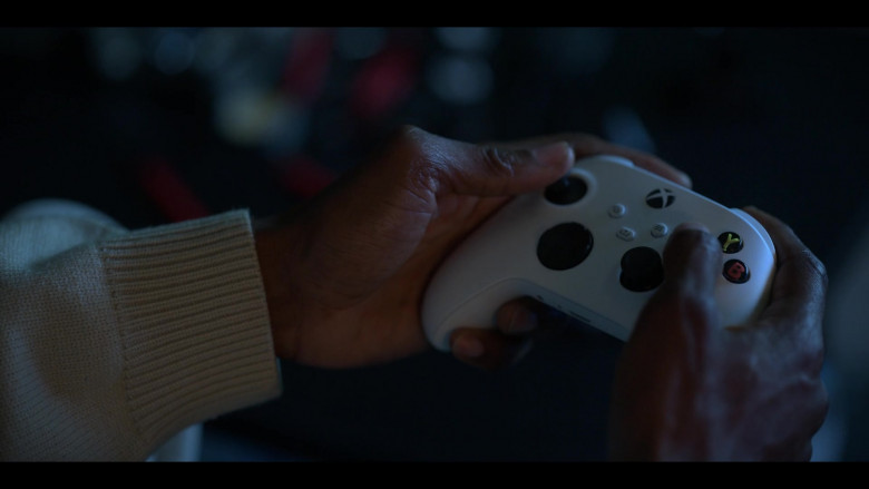 Xbox Console Controller in Reasonable Doubt S01E04 Guilty Until Proven Innocent (2022)