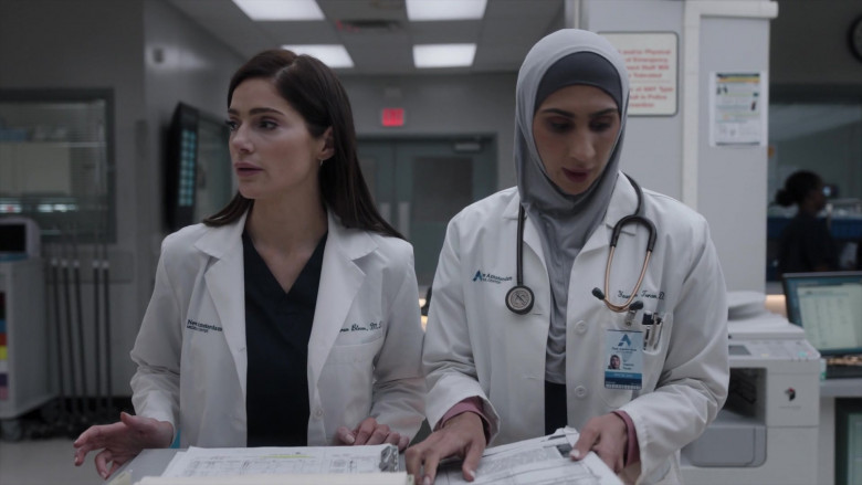 3M Littmann Stethoscope in New Amsterdam S05E09 The Empty Spaces (2022)