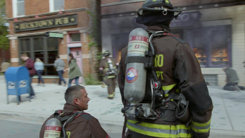 3M Scott Safety SCBA in Chicago Fire S11E06 All-Out Mystery (3)
