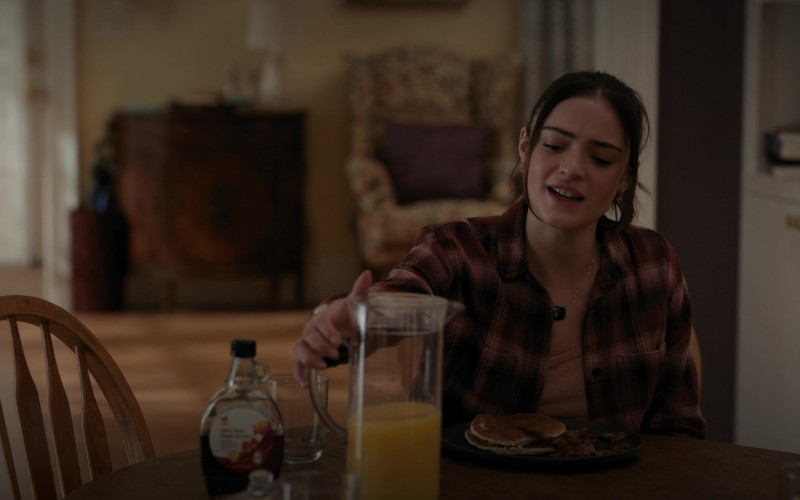 Ahold 100% Pure Maple Syrup in Manifest S04E04 Go-Around (2022)