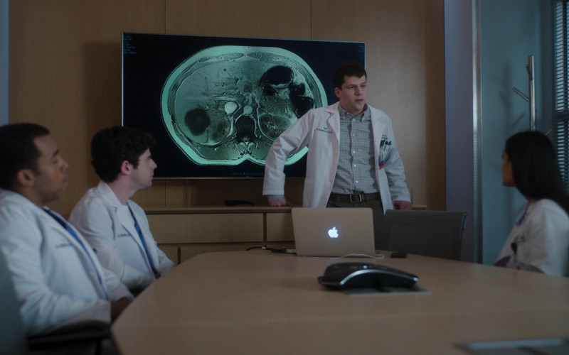 Apple MacBook Laptop Used by Jesse Eisenberg in Fleishman Is in Trouble S01E01 Summon Your Witnesses (2022)