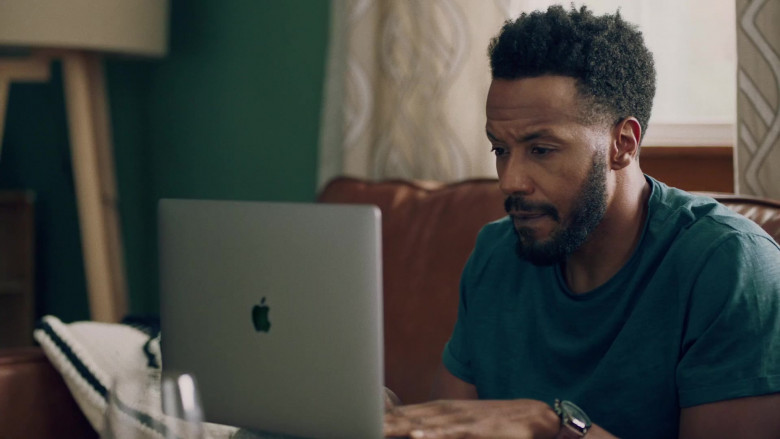 Apple MacBook Laptops in Queen Sugar S07E10 They Existed (8)