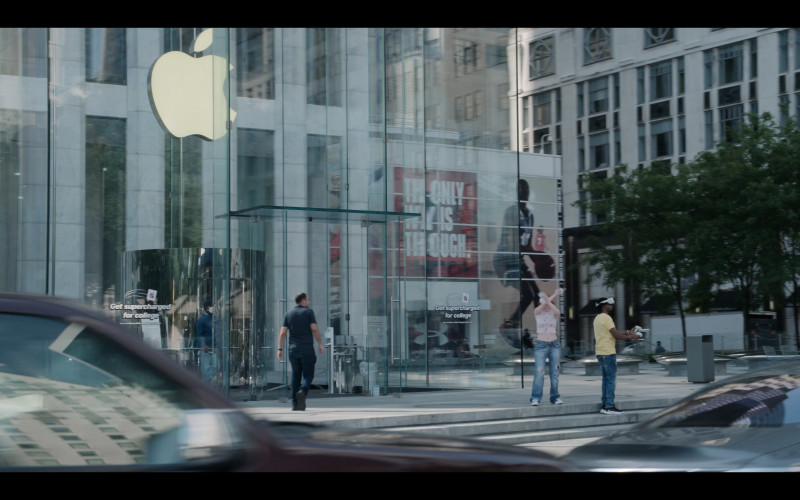 Apple Store in Tulsa King S01E01 Go West, Old Man (1)