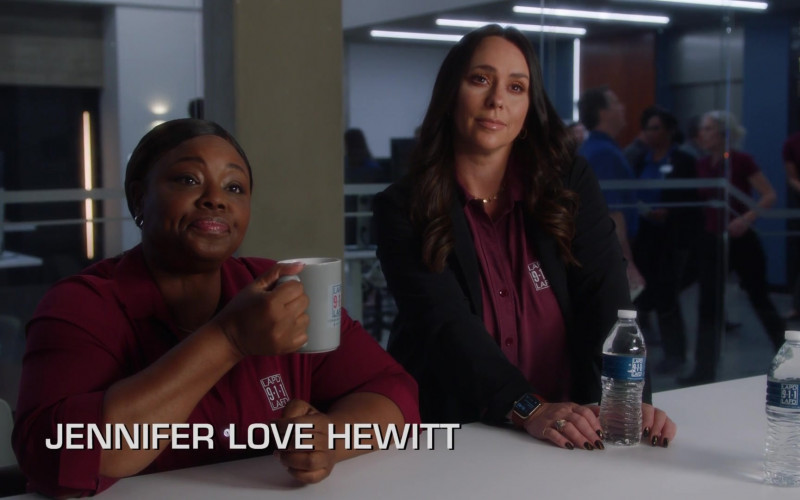 Apple Watch of Jennifer Love Hewitt as Maddie Buckley in 9-1-1 S06E09 Red Flag (2022)