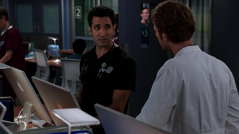 Apple iMac AIO Computers in Chicago Med S08E08 Everyone’s Fighting a Battle You Know Nothing About (2)