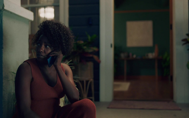 Apple iPhone Smartphone in Queen Sugar S07E13 For They Existed (2022)