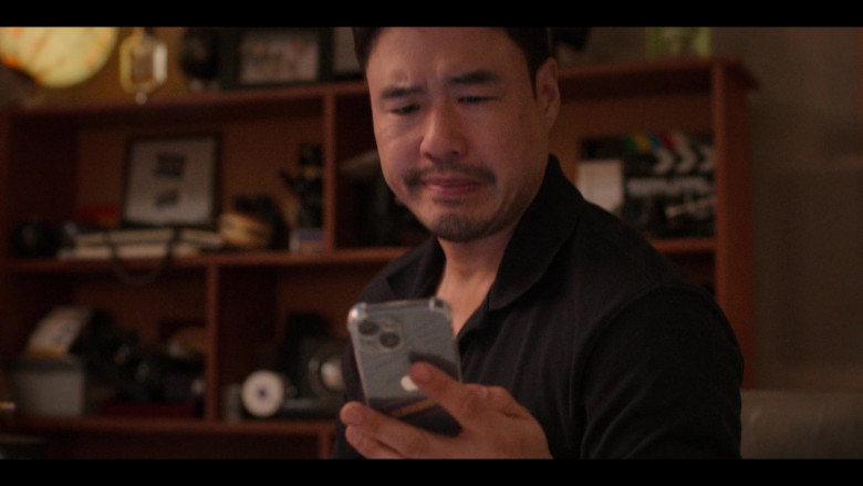 Apple iPhone Smartphone of Randall Park as Timmy Yoon in Blockbuster S01E06 Parental Control (2022)