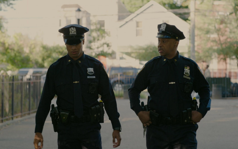 Axon Bodycams in East New York S01E06 Court on the Street (1)