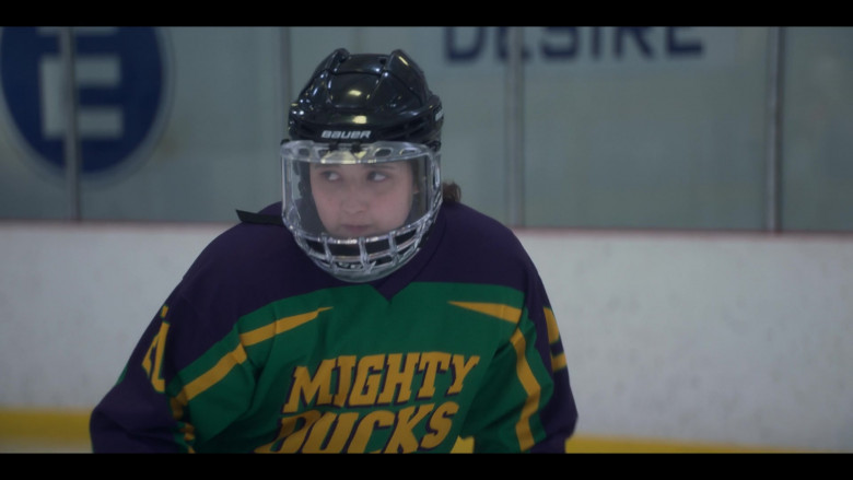 Bauer Hockey Helmet in The Mighty Ducks Game Changers S02E08 Trade Rumors (2022)