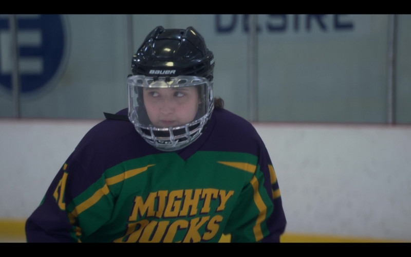 Bauer Hockey Helmet in The Mighty Ducks Game Changers S02E08 Trade Rumors (2022)
