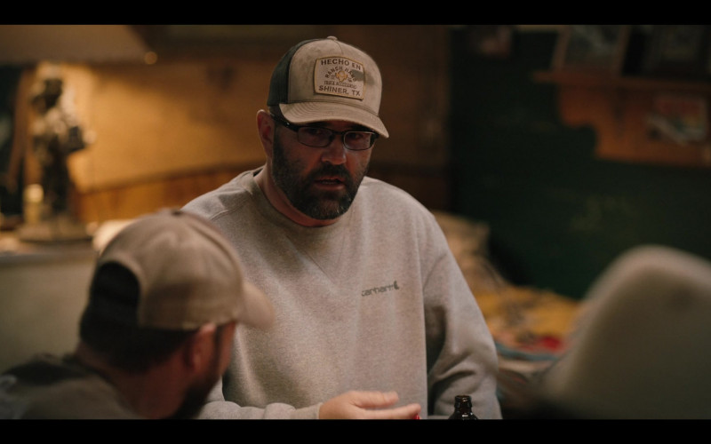 Carhartt Men’s Sweatshirt in Yellowstone S05E01 One Hundred Years Is Nothing (1)