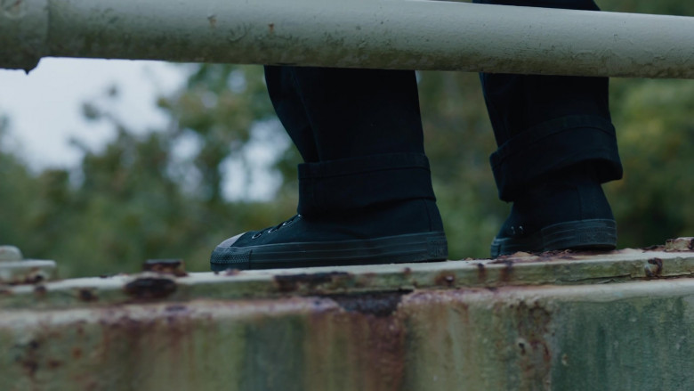 Converse All Star Black Shoes in FBI Most Wanted S04E06 Patent Pending (2022)