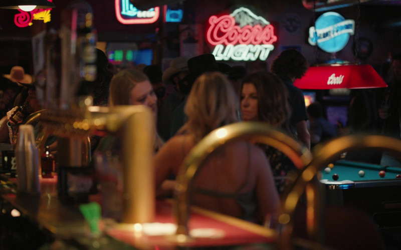 Coors Light and Blue Moon Neon Signs in Yellowstone S05E03 Tall Drink of Water (2022)