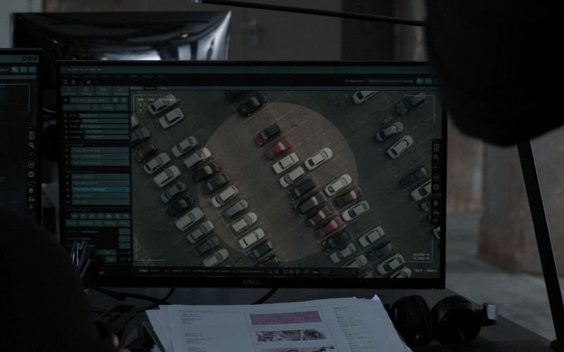 Dell Monitor in Manifest S04E01 Touch-and-Go (2022)