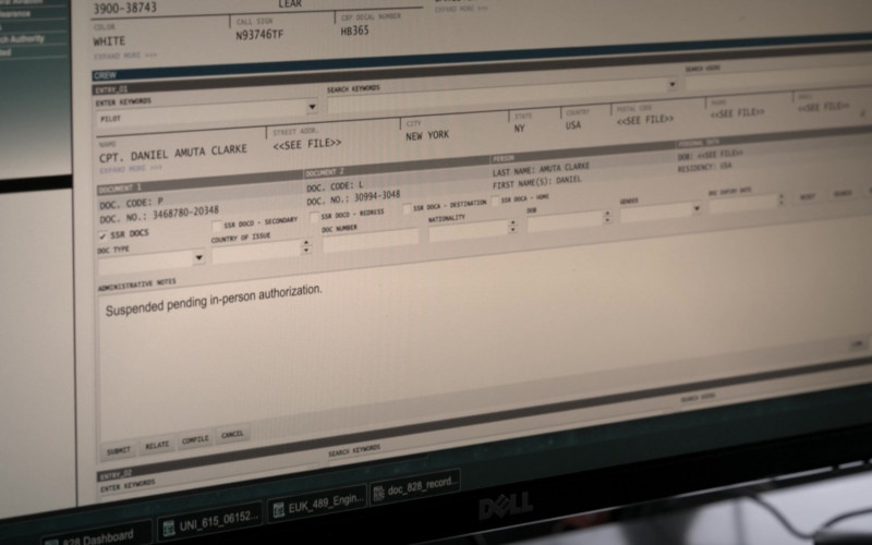 Dell Monitor in Manifest S04E03 High Flight (2022)