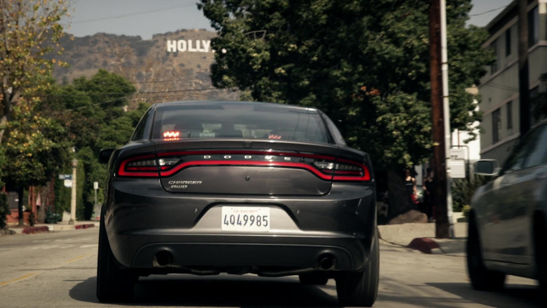 Dodge Charger AWD Car in S.W.A.T. S06E04 Maniak (2022)