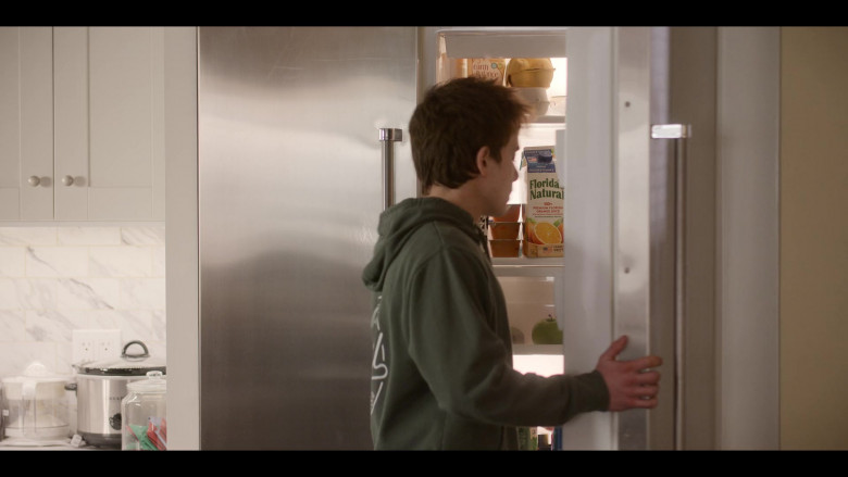 Earth Balance Original Buttery Spread and Florida's Natural Orange Juice in Dead to Me S03E02 We Need to Talk (2022)