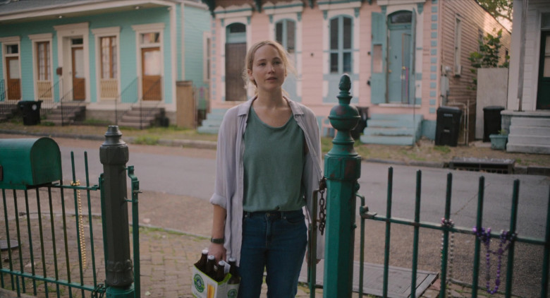 Faubourg Brewing Co. Lager Pack Held by Jennifer Lawrence as Lynsey in Causeway Movie (2)