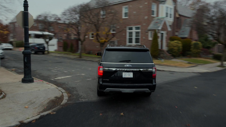 Ford Expedition Car in Manifest S04E02 All-Call (1)