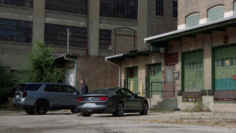 Ford Mustang Car of Taylor Kinney as Kelly Severide in Chicago Fire S11E08 A Beautiful Life (3)