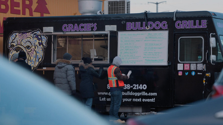 Gracie's Bulldog Grille Food Truck in Manifest S04E04 Go-Around (2022)