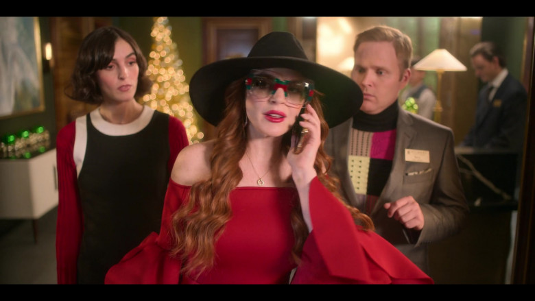 Gucci Women's Eyewear of Lindsay Lohan as Sierra Belmont in Falling for Christmas (2)
