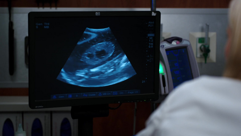 HP L1945w 19-inch Widescreen LCD Monitor in Chicago Med S08E06 Mama Said There Would Be Days Like This (2022)