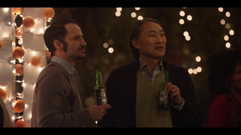 Heineken Beer in Dead to Me S03E05 We Didn’t Think This Through (1)