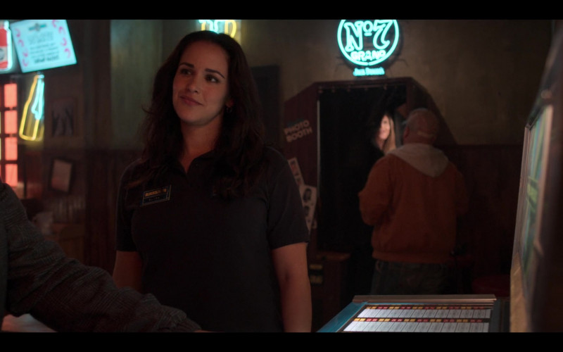 Jack Daniel's Old No.7 Whiskey Neon Sign in Blockbuster S01E08 Special Guy Day (2022)