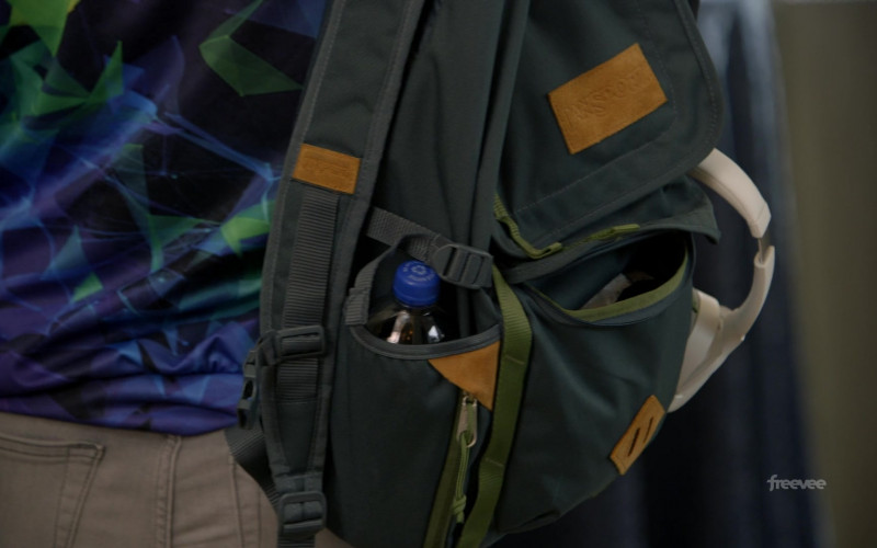 JanSport Backpack in Leverage Redemption S02E03 The Tournament Job (2022)